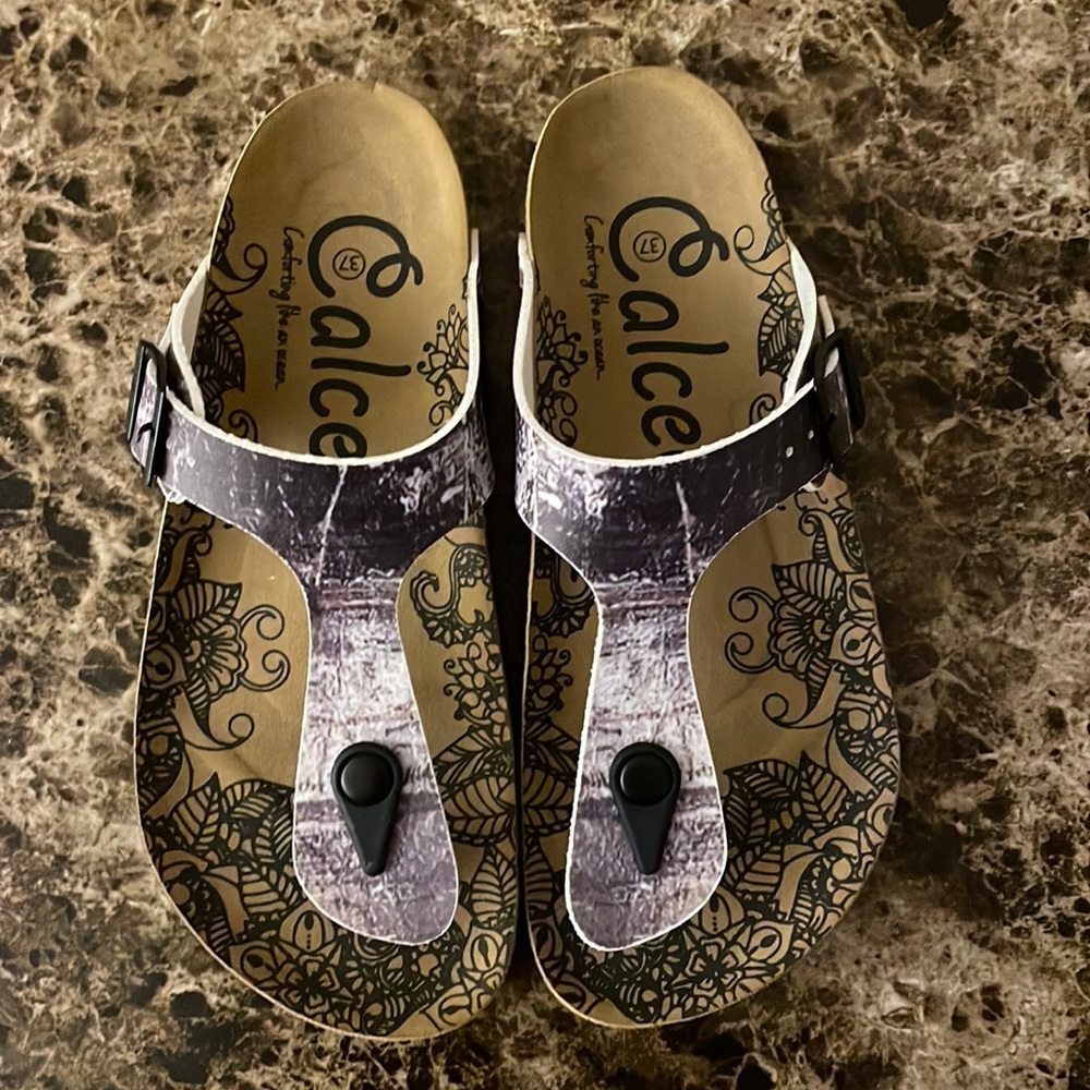 Calceo sandals